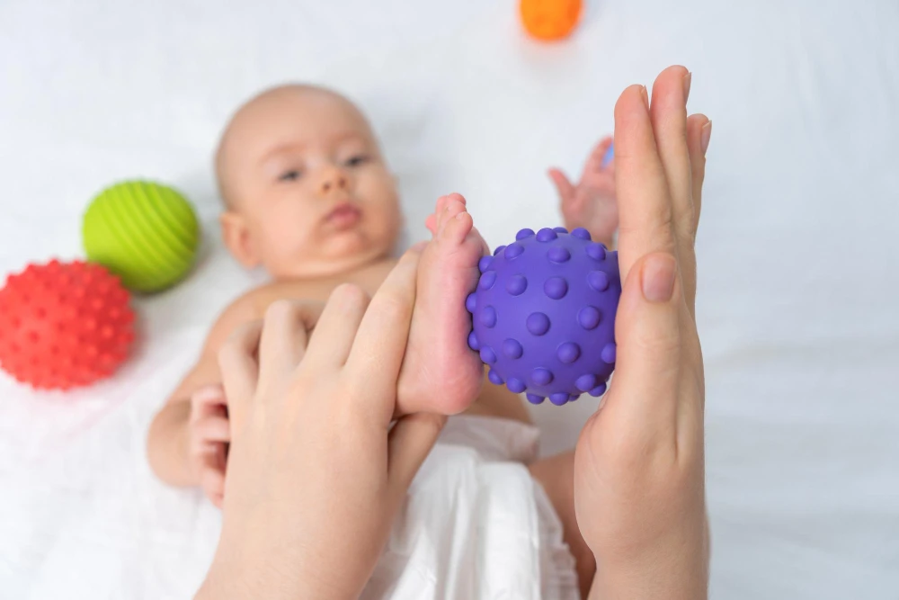 Baby Sensory Stimulation: When and Safe Tips to Start