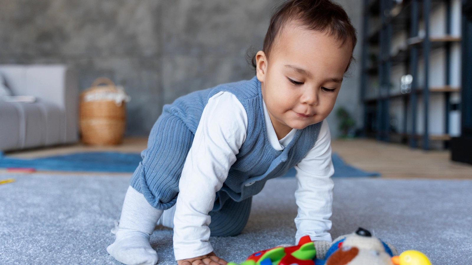 Tahap Perkembangan Bayi 0 - 12 Bulan dan Cara Stimulasinya
